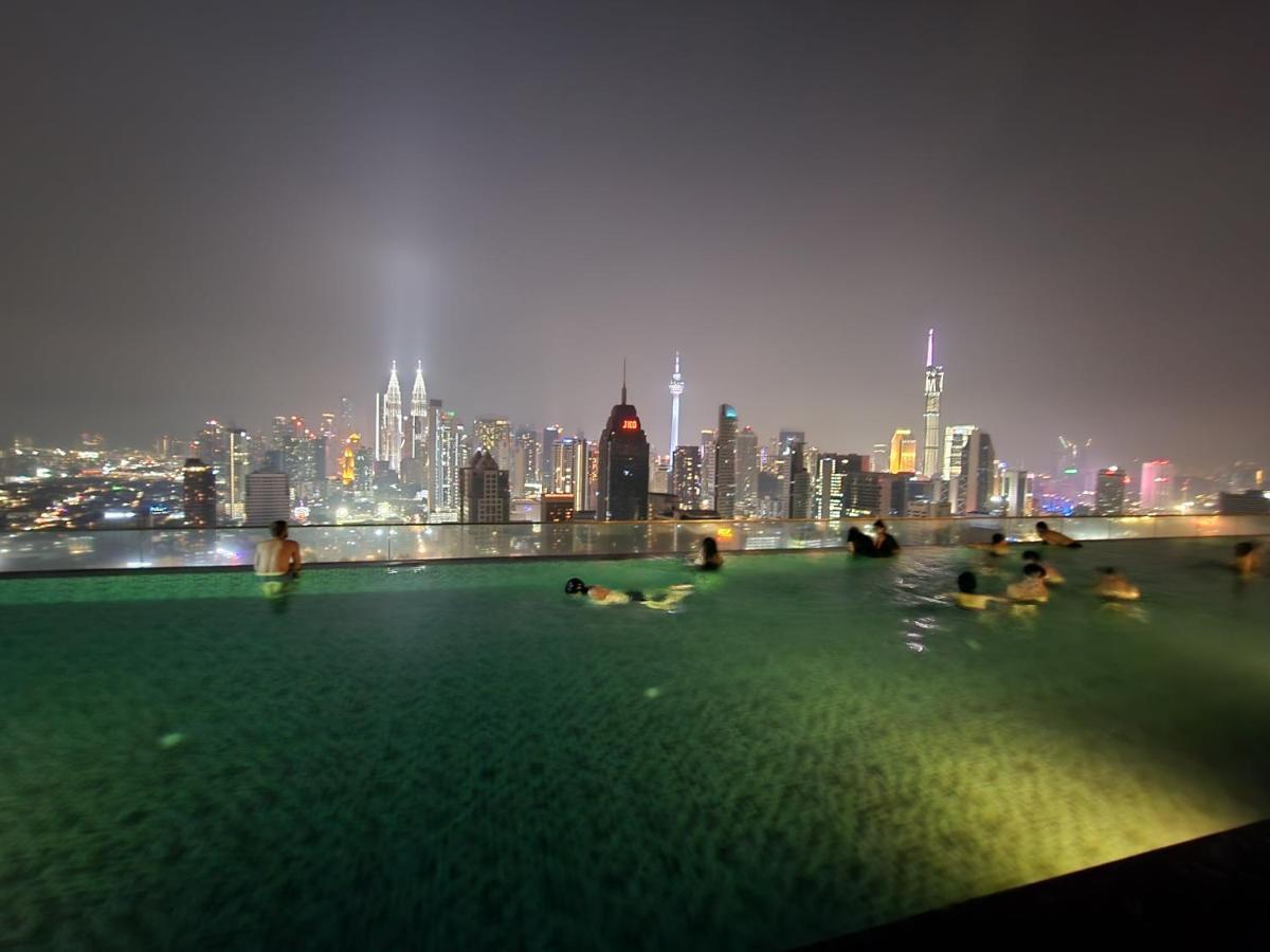 Regalia Suites Kuala Lumpur Klcc Экстерьер фото